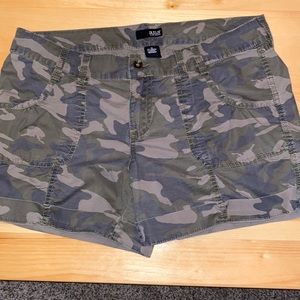 2pair women’s shorts